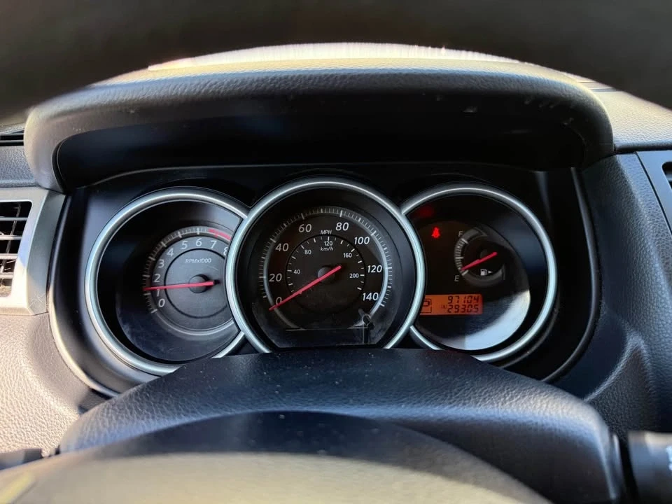 2012 Nissan Versa - Image 9 of 12