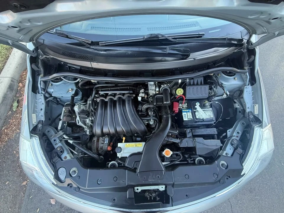 2012 Nissan Versa - Image 13 of 14
