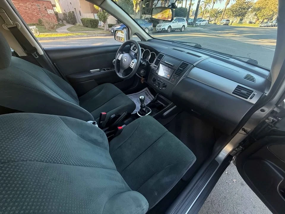 2012 Nissan Versa - Image 8 of 14