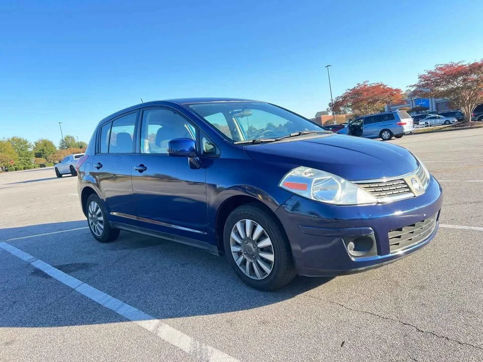 2012 Nissan Versa - Image 2 of 14