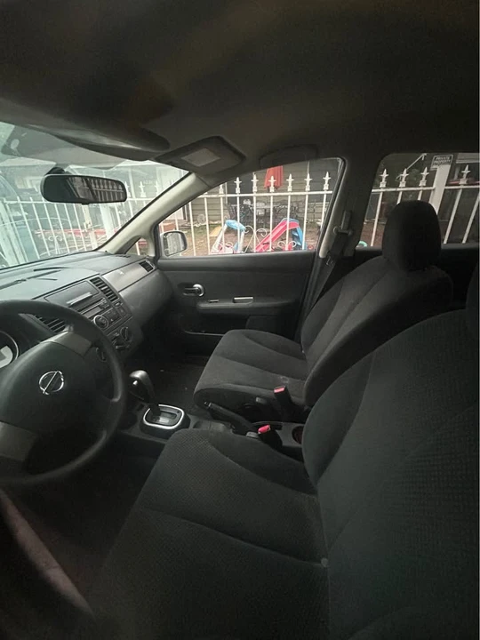 2012 Nissan Versa - Image 8 of 11