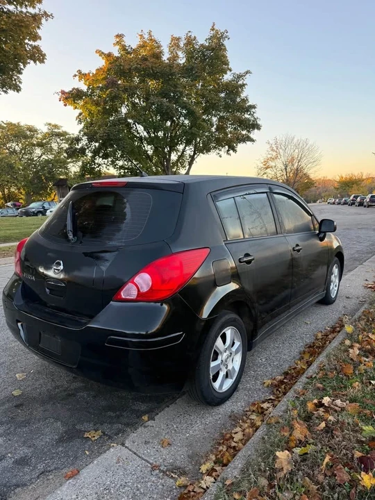 2012 Nissan Versa - Image 3 of 9