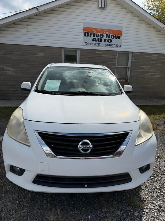 2012 Nissan Versa - Image 2 of 15