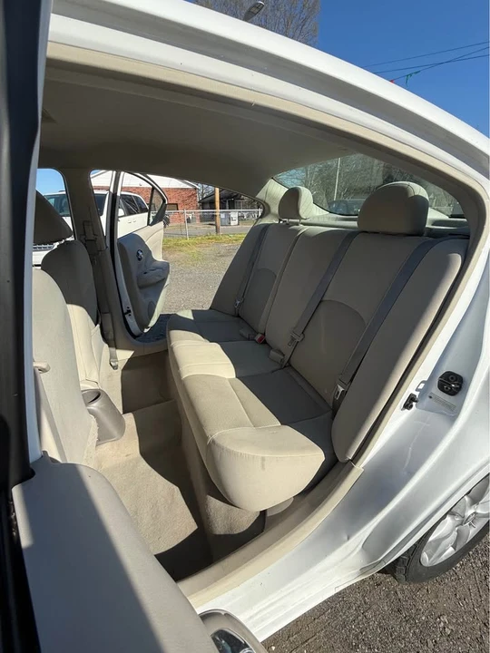 2012 Nissan Versa - Image 9 of 15