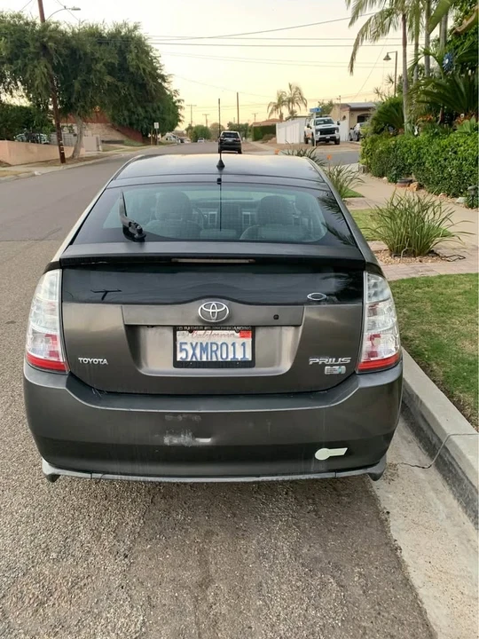 2012 Nissan Versa - Image 2 of 10