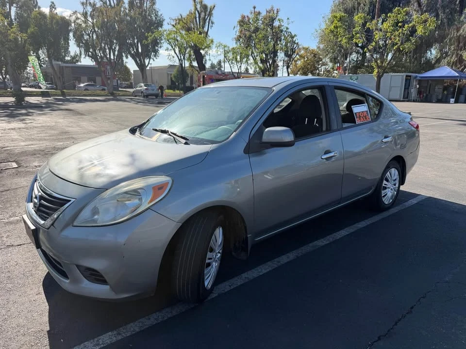2012 Nissan Versa - Image 3 of 6