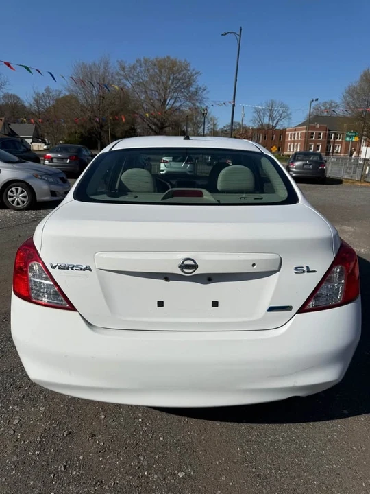 2012 Nissan Versa - Image 6 of 16