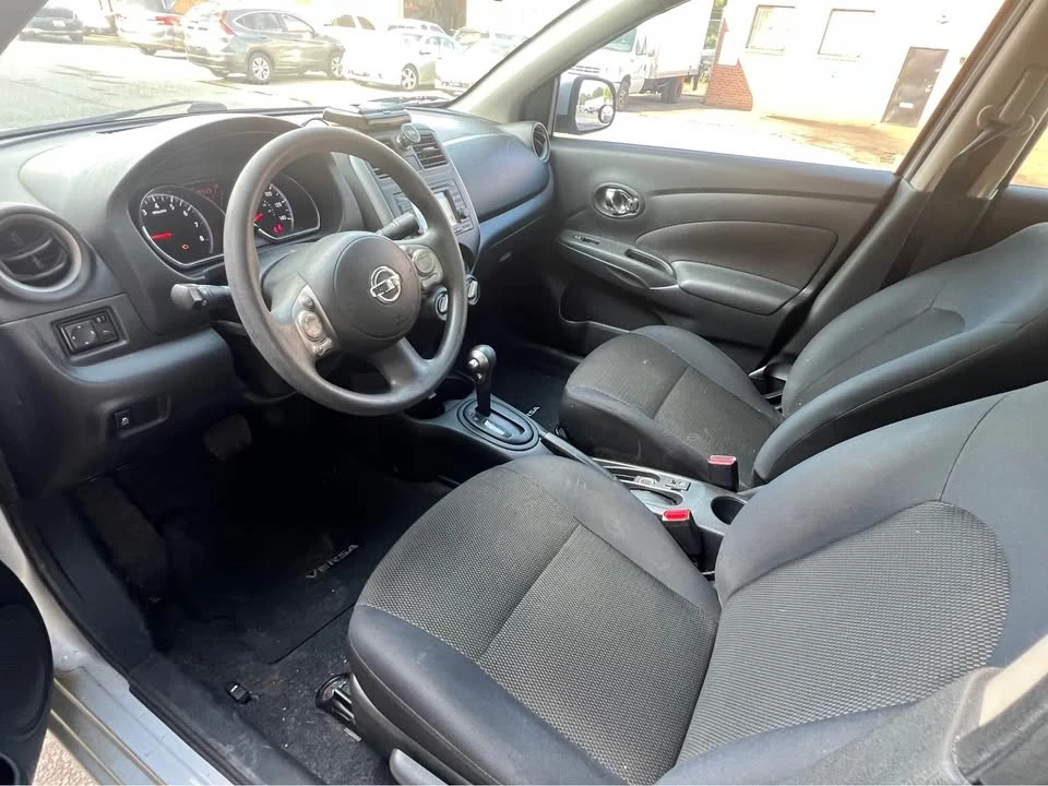 2012 Nissan Versa - Image 6 of 9