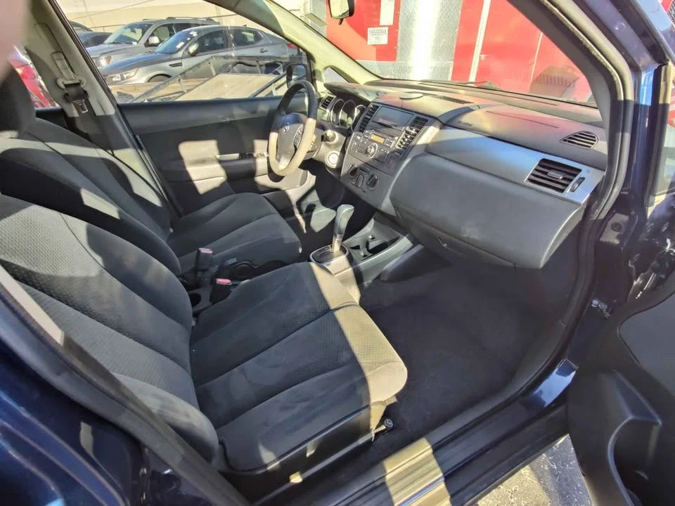 2012 Nissan Versa - Image 9 of 9