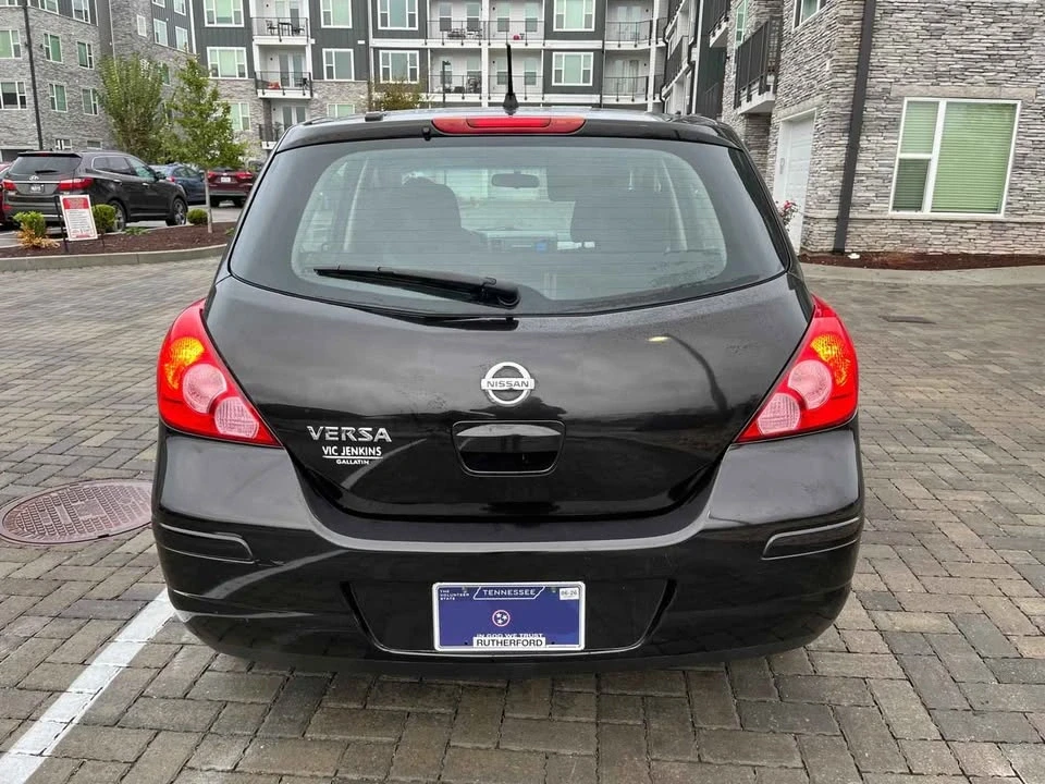 2012 Nissan Versa - Image 4 of 17
