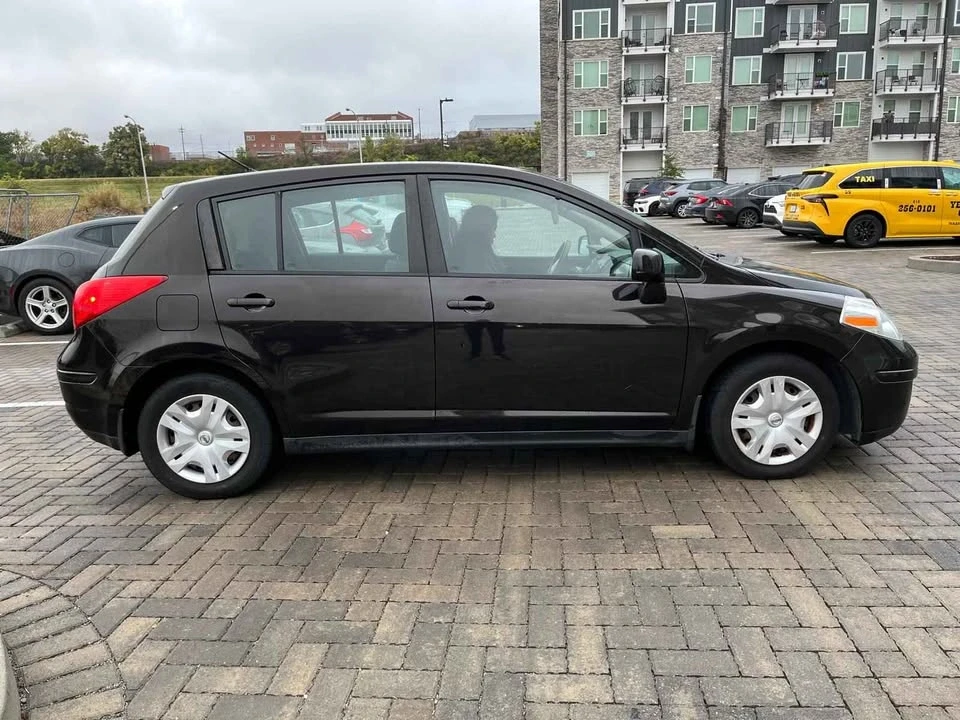 2012 Nissan Versa - Image 6 of 17