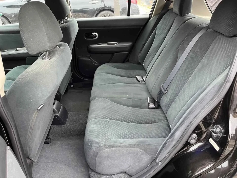 2012 Nissan Versa - Image 12 of 17
