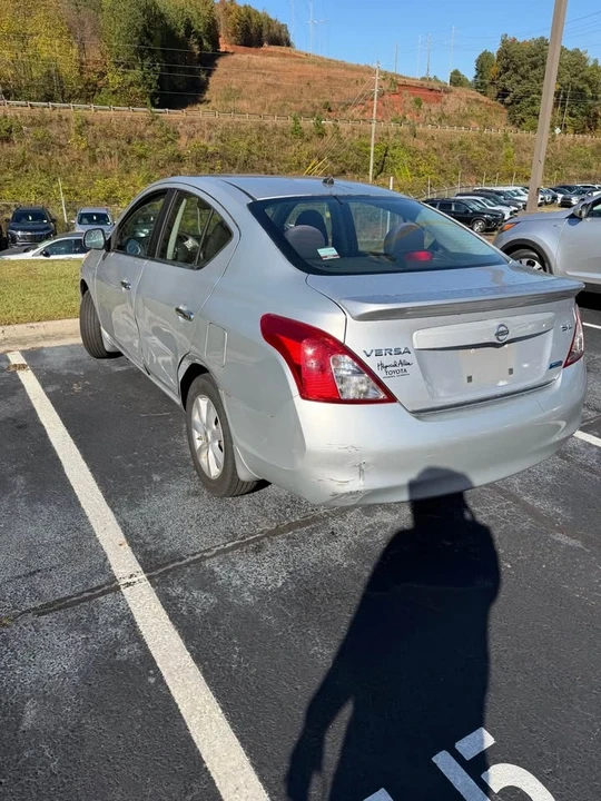 2012 Nissan Versa - Image 3 of 6