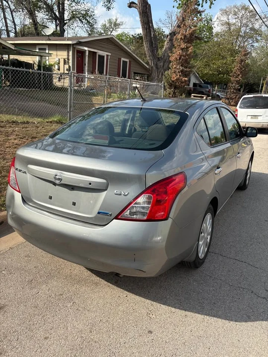 2012 Nissan Versa - Image 2 of 14