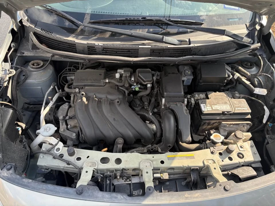2012 Nissan Versa - Image 9 of 14