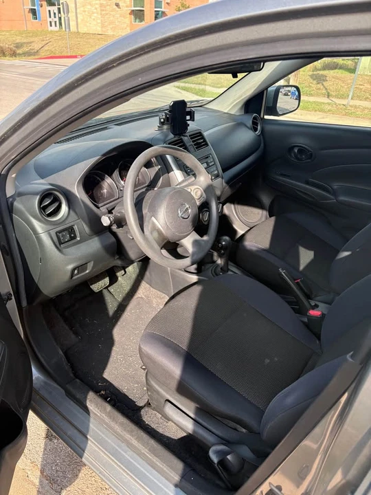 2012 Nissan Versa - Image 7 of 14