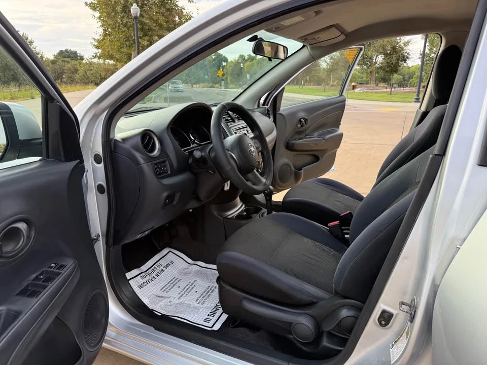 2012 Nissan Versa - Image 12 of 15