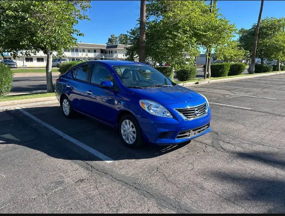 2012 Nissan Versa - Image 2 of 11