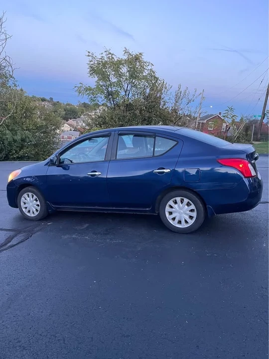 2012 Nissan Versa - Image 13 of 18