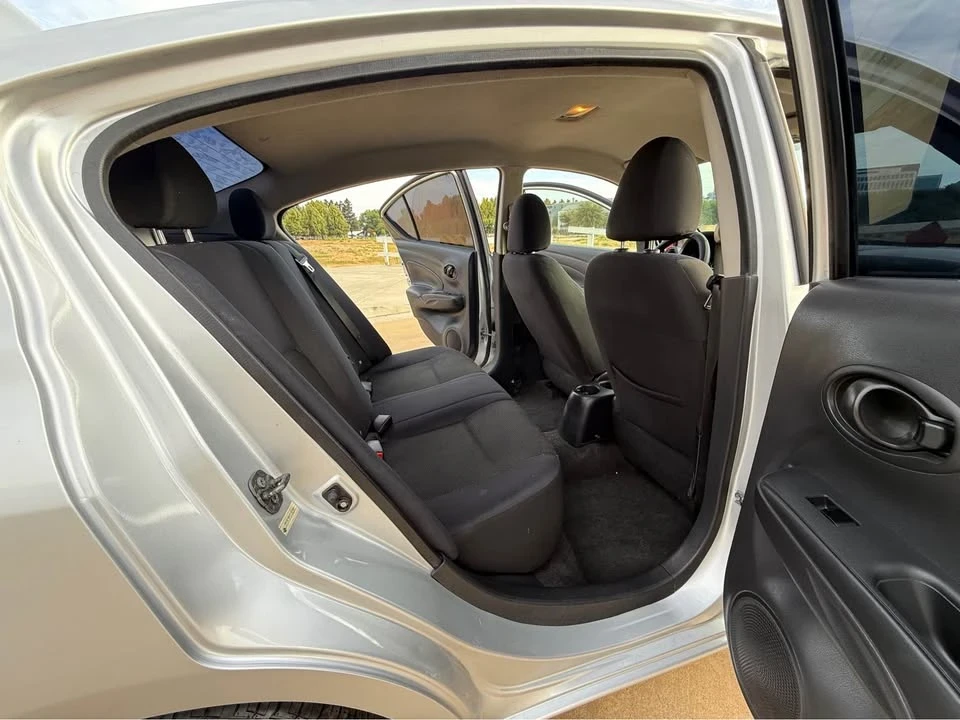 2012 Nissan Versa - Image 10 of 15
