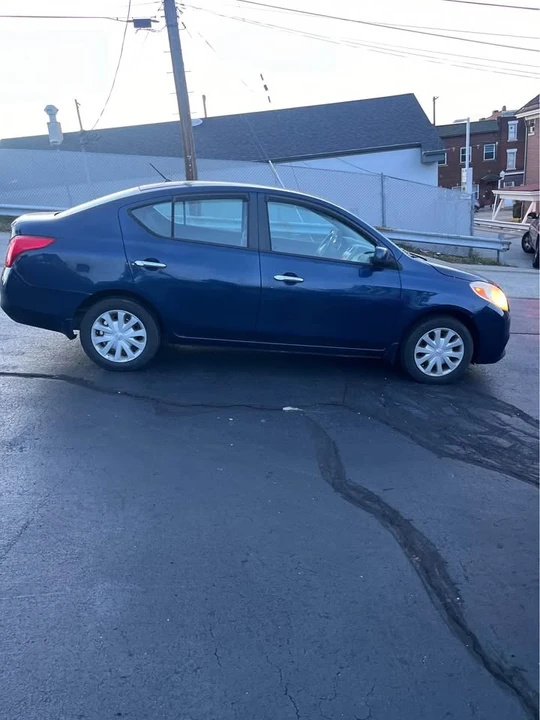 2012 Nissan Versa - Image 10 of 18
