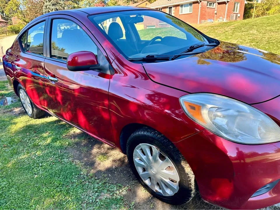 2012 Nissan Versa - Image 3 of 13