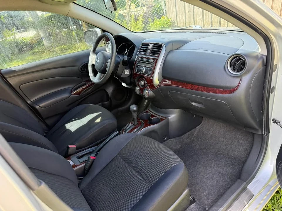 2012 Nissan Versa - Image 12 of 18
