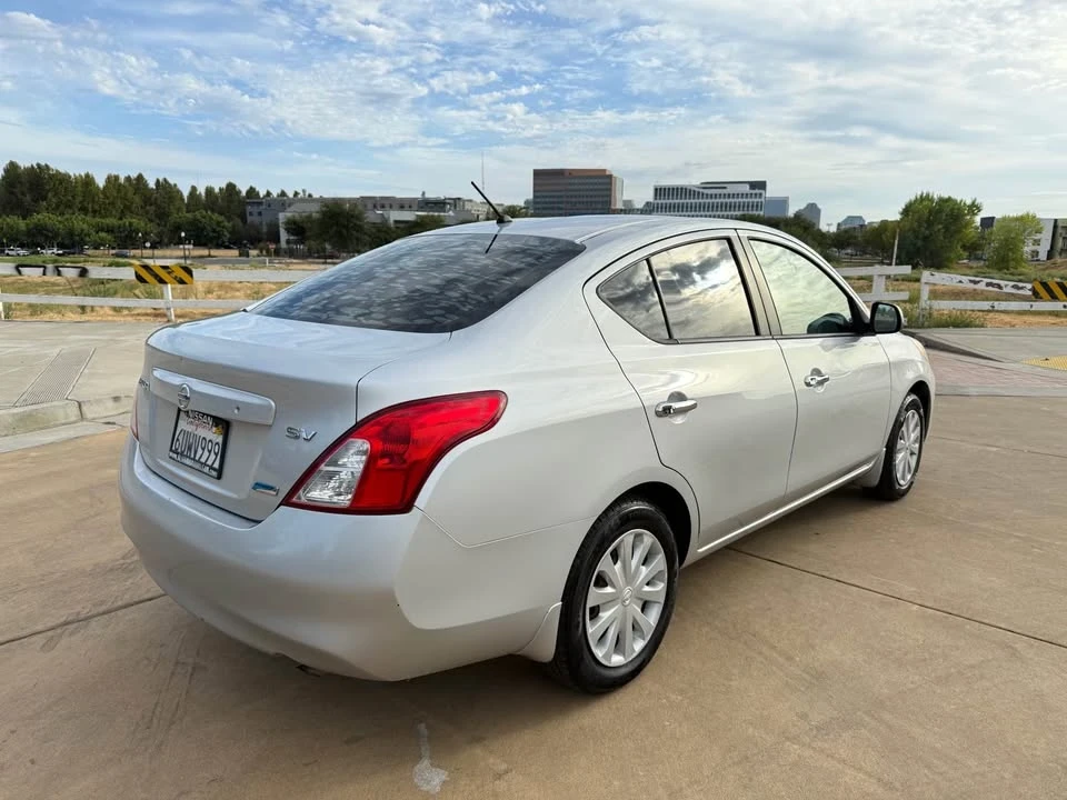 2012 Nissan Versa - Image 6 of 15