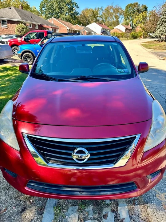 2012 Nissan Versa - Image 5 of 13