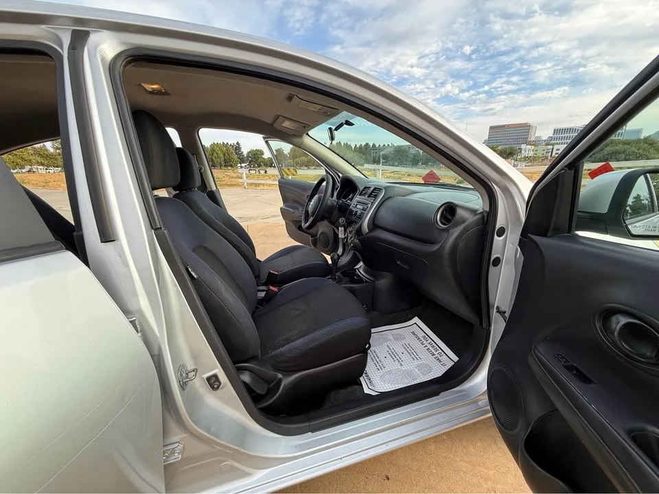 2012 Nissan Versa - Image 9 of 15