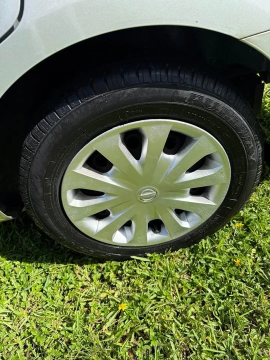2012 Nissan Versa - Image 11 of 18