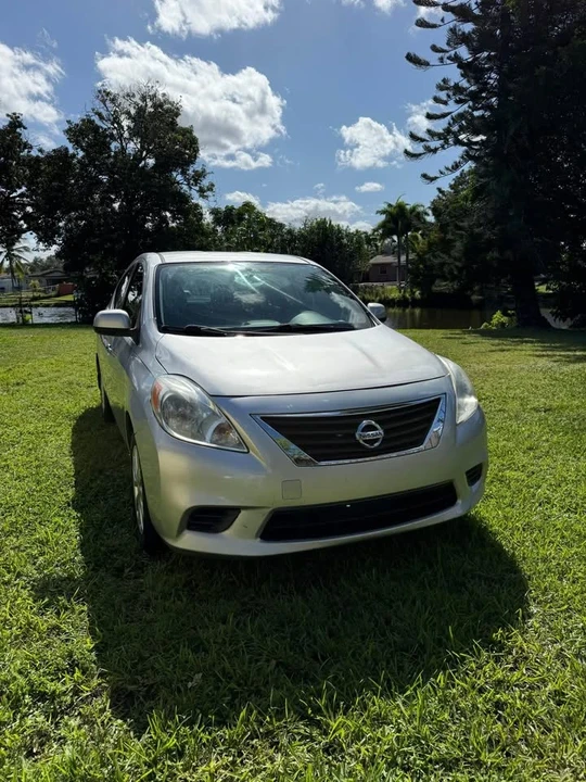 2012 Nissan Versa - Image 8 of 18