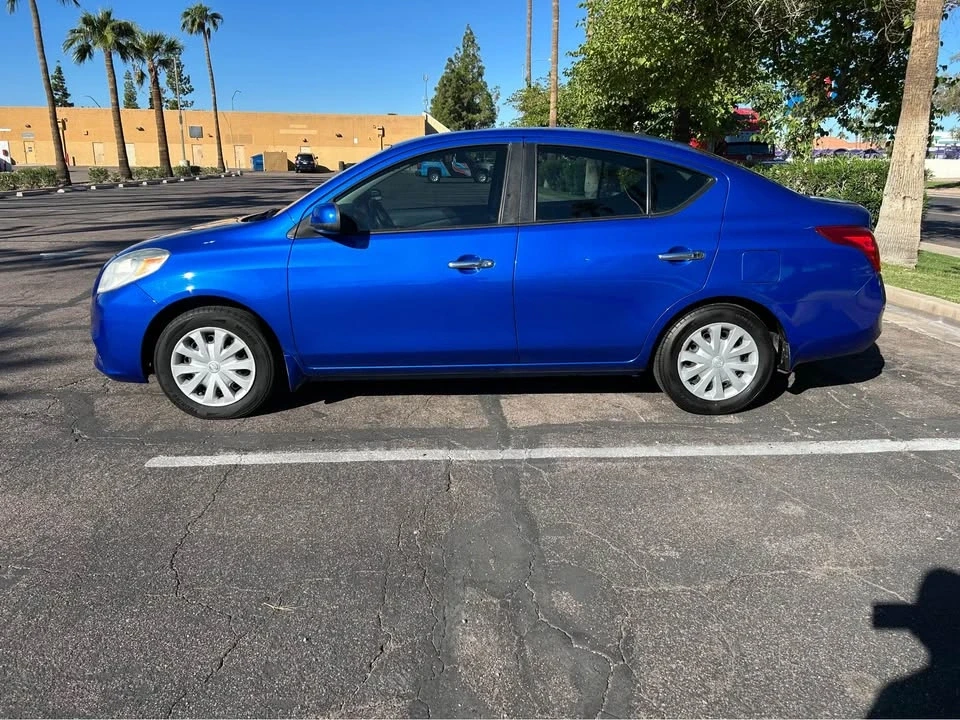 2012 Nissan Versa - Image 8 of 11