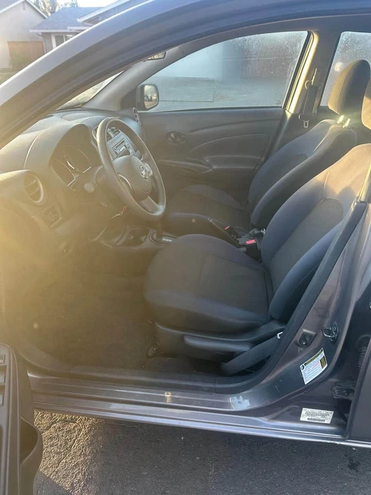 2012 Nissan Versa - Image 3 of 4