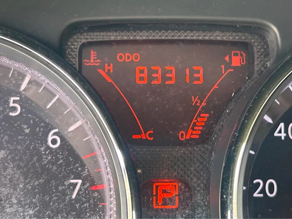 2012 Nissan Versa - Image 10 of 11