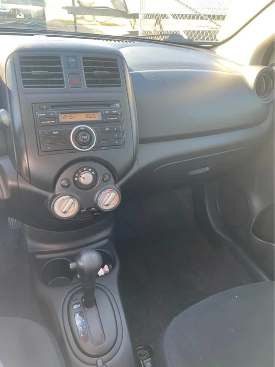 2012 Nissan Versa - Image 10 of 16