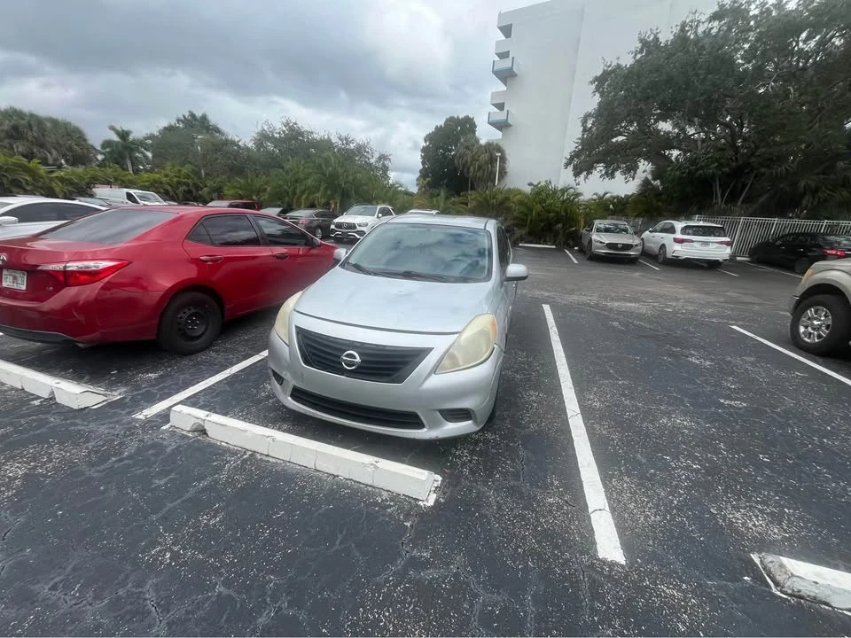 2012 Nissan Versa - Image 2 of 6