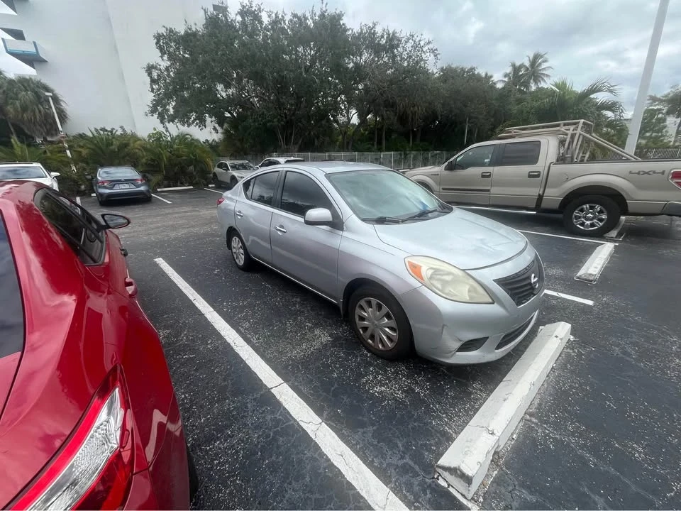 2012 Nissan Versa - Image 3 of 6
