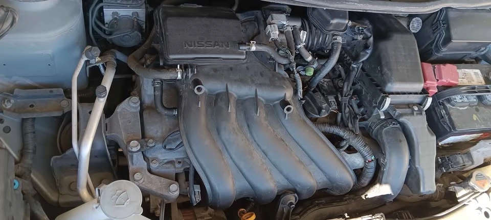 2012 Nissan Versa - Image 7 of 8