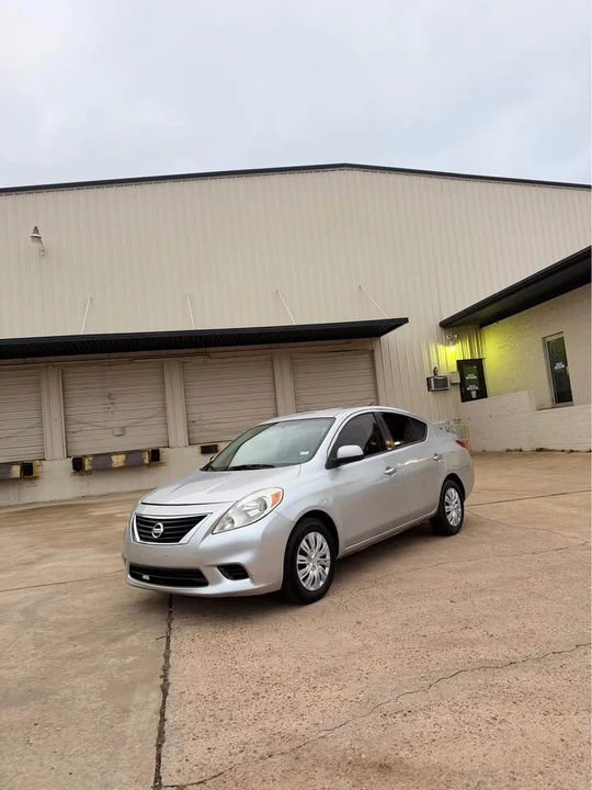 2012 Nissan Versa - Image 8 of 8