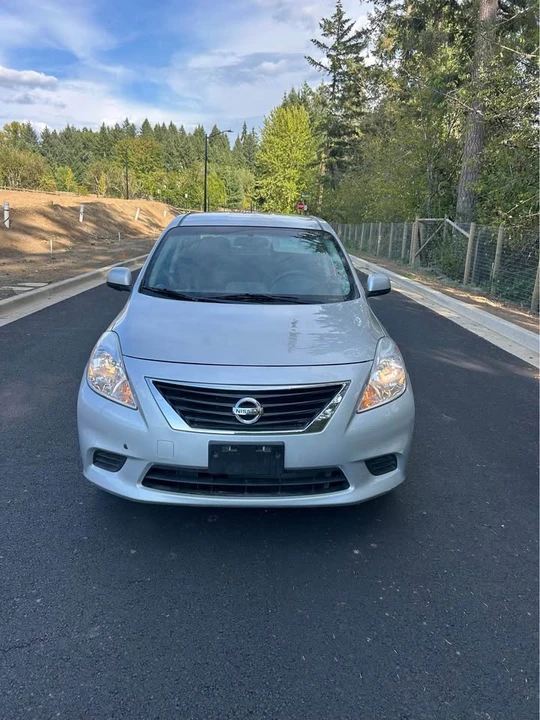 2012 Nissan Versa - Image 4 of 14