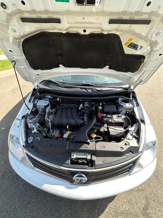 2012 Nissan Versa - Image 13 of 13