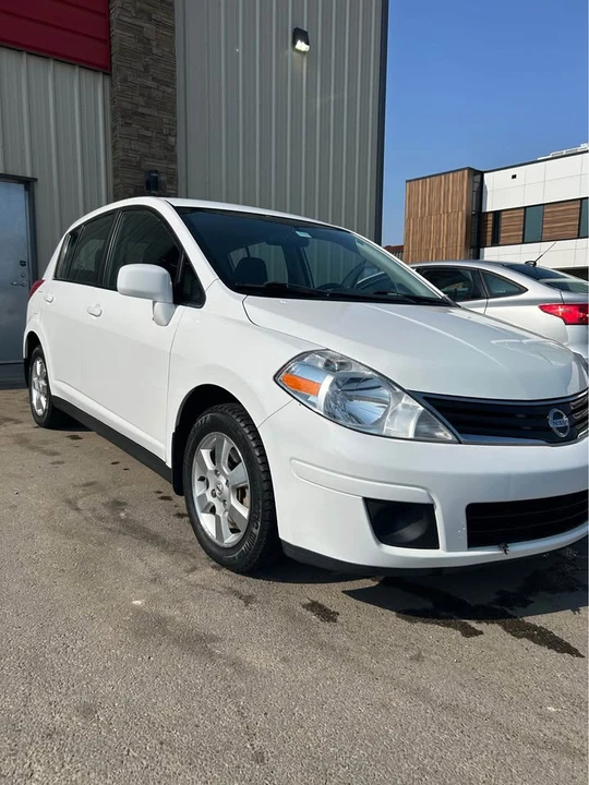 2012 Nissan Versa - Image 7 of 13