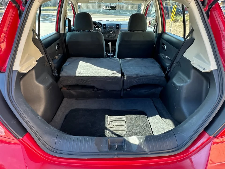 2012 Nissan Versa - Image 12 of 18