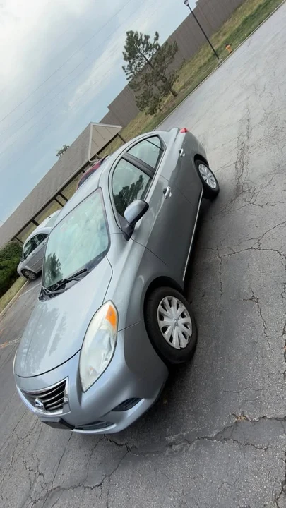 2012 Nissan Versa - Image 4 of 9