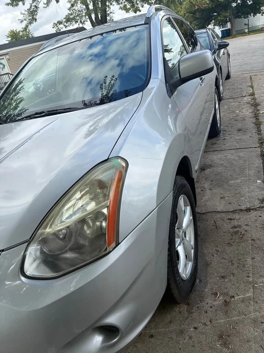 2012 Nissan Versa - Image 4 of 19