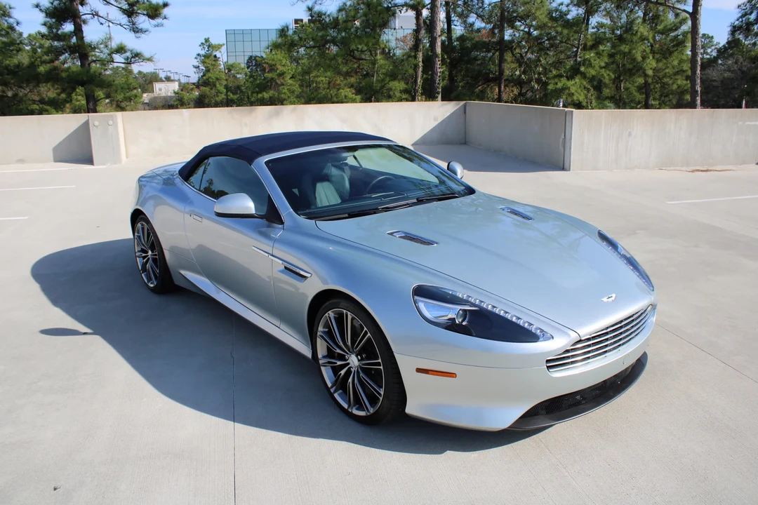 2012 Aston Martin Virage (2011-2012) - Image 17 of 31