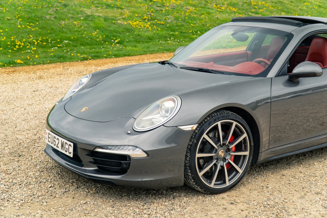 2012 Porsche 991 Carrera 4S - Image 17 of 31