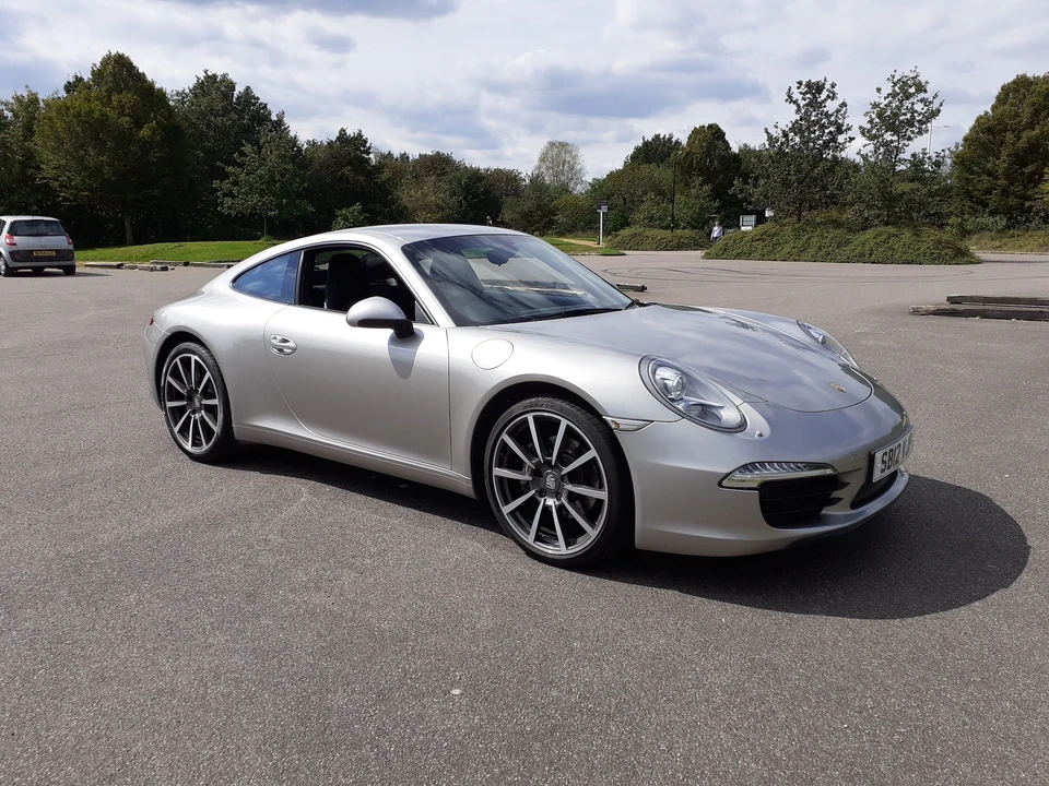 2012 Porsche 991 Carrera - Image 3 of 31