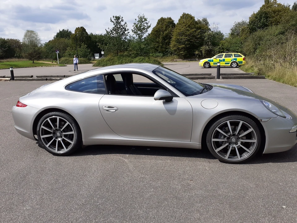 2012 Porsche 991 Carrera - Image 5 of 31